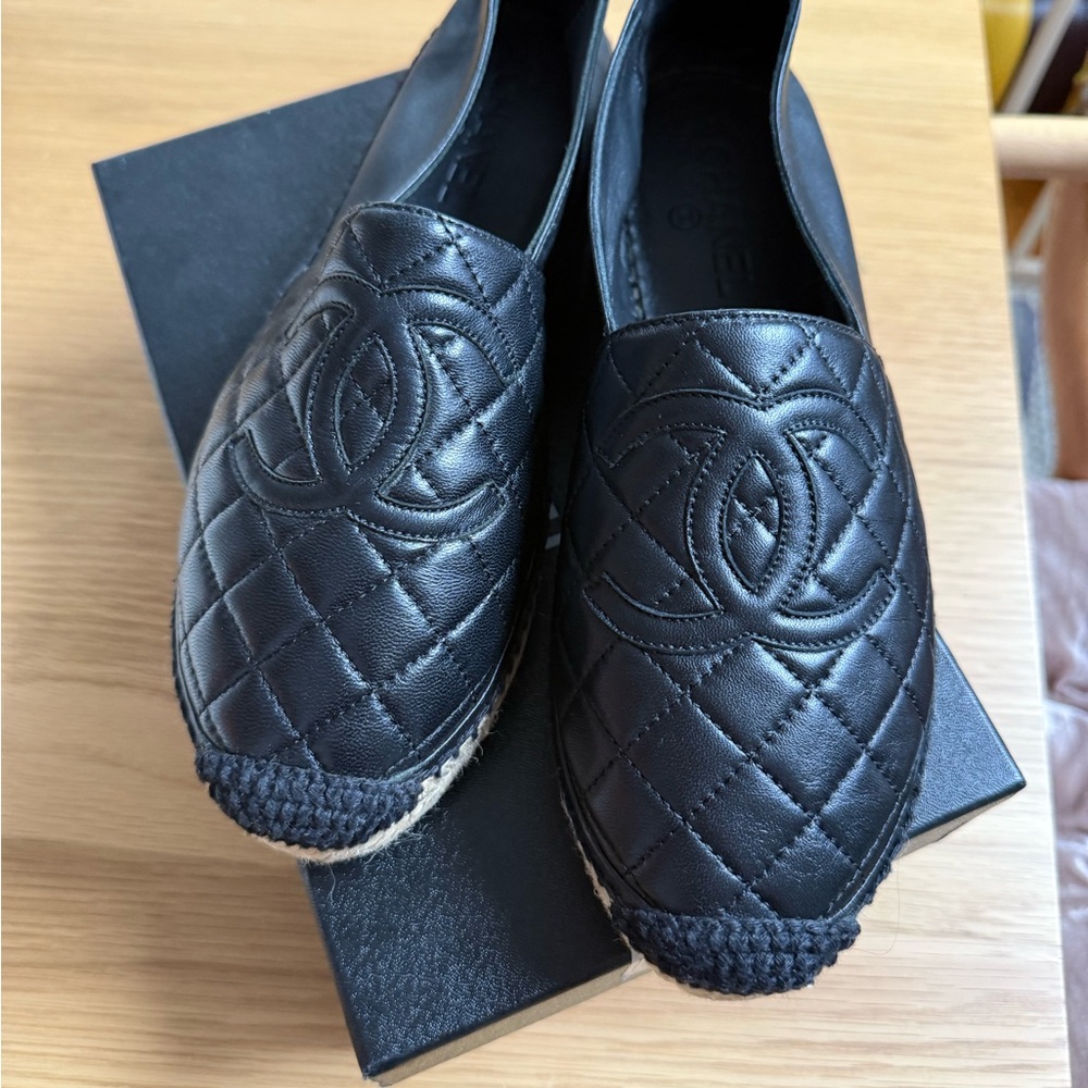 NEVER WORN Chanel Black Quilted Espadrilles